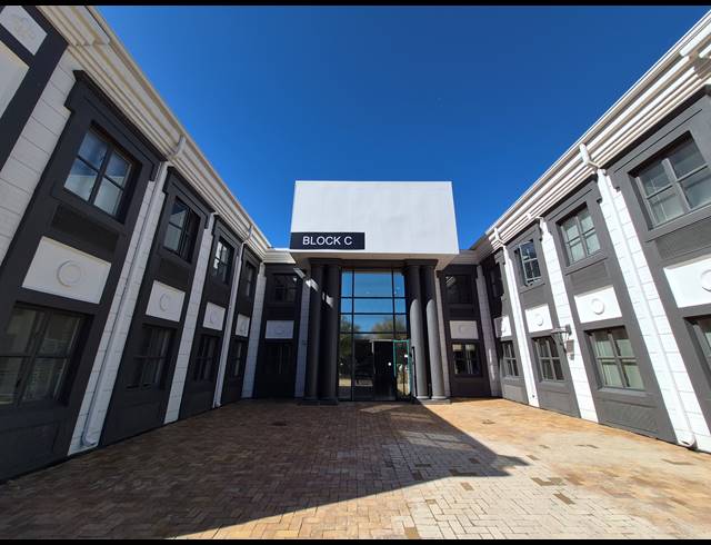 135M² OFFICE TO LET IN SUNNINGHILL